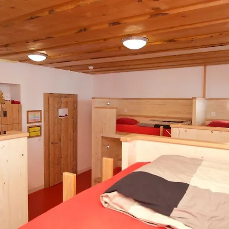 Bahnhof Hotel *