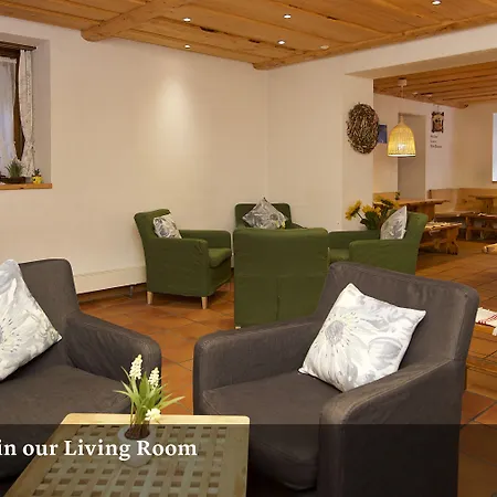 Bahnhof زيرمات