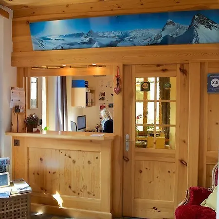 Bahnhof Szálloda Zermatt